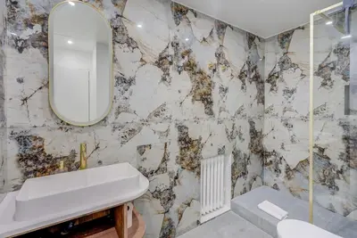 Salle de bains dans l'établissement Luxurious Apartment - Champs Elysées - With AC