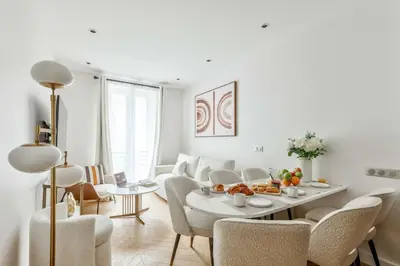 Coin salon dans l'établissement Magnificent Family Flat - Le Marais - with AC