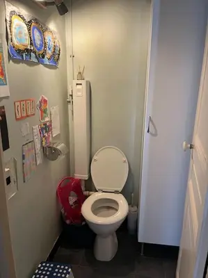Salle de bains dans l'établissement Paris park view 5 bedrooms familly subway 6