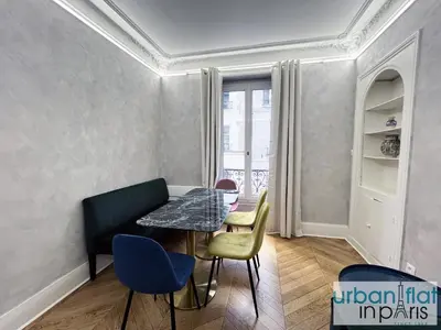 Coin salon dans l'établissement Urban Flat 180 - Charmant Appartement au coeur du Marais