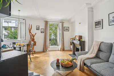Coin salon dans l'établissement Magnifique appartement au cœur du XVIIIème