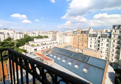 Balcon ou terrasse dans l'établissement Appart coquet avec vue - Alesia