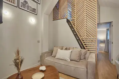 Coin salon dans l'établissement Place de la Bastille Cozy and Modern 2BD