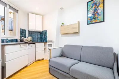 Cuisine ou kitchenette dans l'établissement GuestReady - Sérénité au Cœur de Paris