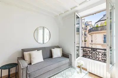 Coin salon dans l'établissement GuestReady - Charmant studio lumineux à Paris