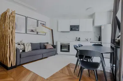 Cuisine ou kitchenette dans l'établissement Charming apartment - 1BD-4P - Gare du Nord