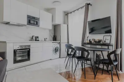 Cuisine ou kitchenette dans l'établissement Charming apartment - 1BD-4P - Gare du Nord