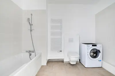 Salle de bains dans l'établissement Pick A Flat's Apartments with Terrace in Clichy - Boulevard Jean-Jaures