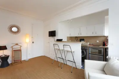 Cuisine ou kitchenette dans l'établissement High standing Studio Paris 17