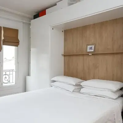 High standing Studio Paris 17