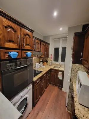 Cuisine ou kitchenette dans l'établissement 2 bed 16th Arrondissement Trocadero Apartment for6