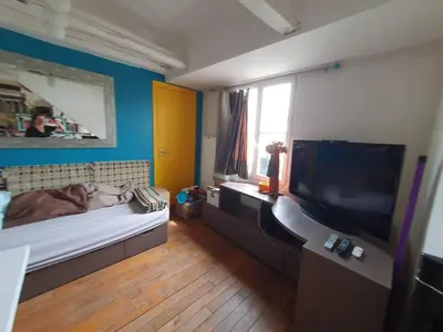Télévision ou salle de divertissement dans l'établissement Appartement 5 chambres au dernier étage