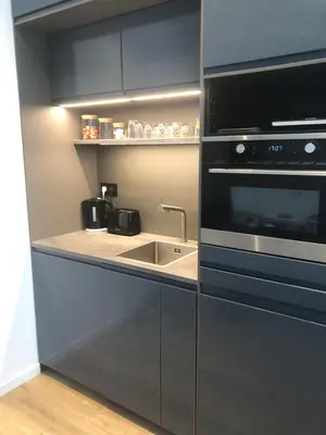 Cuisine ou kitchenette dans l'établissement Chez Julien à 2 pas de La Défense