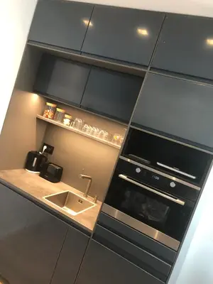 Cuisine ou kitchenette dans l'établissement Chez Julien à 2 pas de La Défense
