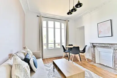 Coin salon dans l'établissement Appartement Spacieux et paisible Magnifique Vue