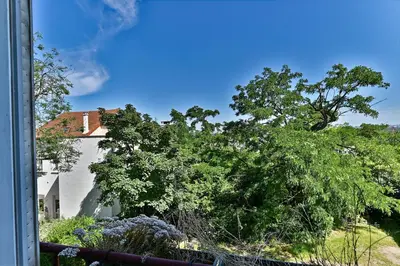 Jardin de l'établissement Magnifique et spacieux appartement proche Paris