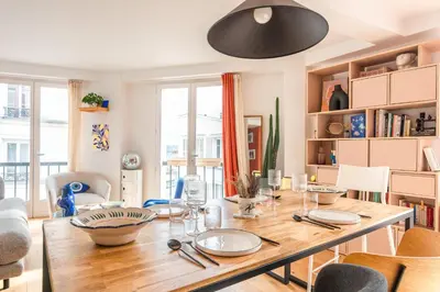 Coin salon dans l'établissement Charming Apartment - Montmartre - 4 guests