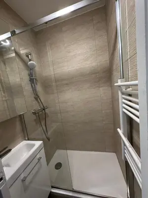 Salle de bains dans l'établissement Appartement calme près de La Villette