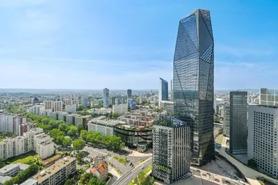 Vue générale sur Puteaux ou vue de la ville depuis l'appartement