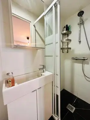 Salle de bains dans l'établissement Au centre de paris Saint-michel et St germain despres