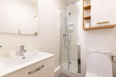 Salle de bains dans l'établissement GuestReady - Élégant Apt près de Sacré-Cœur