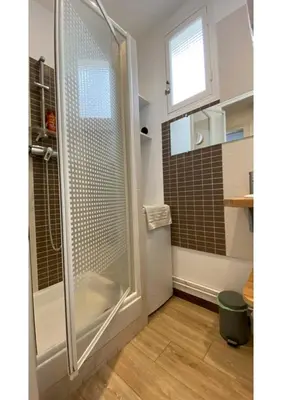 Salle de bains dans l'établissement Sunny Bastille-Roquette Paris