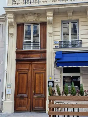 Façade ou entrée de l'établissement Studio de charme Paris Champs Elysees
