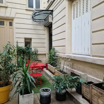 Studio de charme Paris Champs Elysees