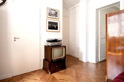 Télévision ou salle de divertissement dans l'établissement Appartement Ottomane - Welkeys