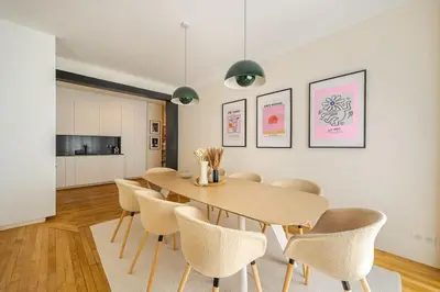 Plan de l'établissement Appartement 3 pièces calme - Bourse, Paris centre