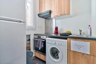 Cuisine ou kitchenette dans l'établissement Melanie house