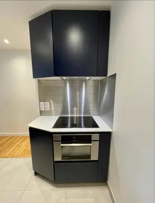 Cuisine ou kitchenette dans l'établissement Lovely Montmartre apartment