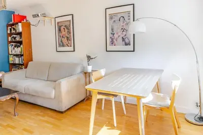 Coin salon dans l'établissement Lumineux appartement Vanves Porte de Versailles