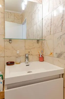 Salle de bains dans l'établissement Lumineux appartement Vanves Porte de Versailles