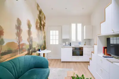 Cuisine ou kitchenette dans l'établissement Superb and design studio near the Eiffel Tower