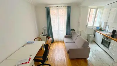 Cuisine ou kitchenette dans l'établissement Chambre privée proche Accord Arena et avec metro 20 min de la Tour Eiffel