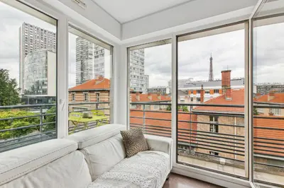 Balcon ou terrasse dans l'établissement Appartement proche de la Tour Eiffel