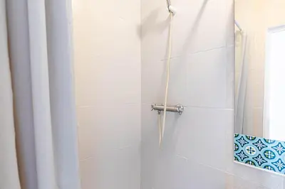 Salle de bains dans l'établissement GuestReady - Cosy stay near Jardin du Luxembourg
