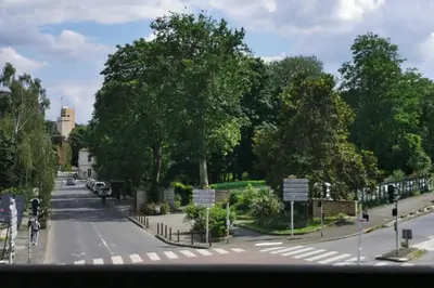 Plan de l'établissement Stunning Parkview Apartment close to Paris