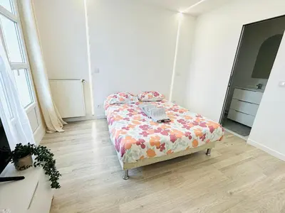 Un ou plusieurs lits dans un hébergement de l'établissement République rue des bluets Paris