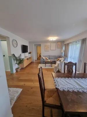Cuisine ou kitchenette dans l'établissement Urban Serenity - Spacieux F4 proche Paris
