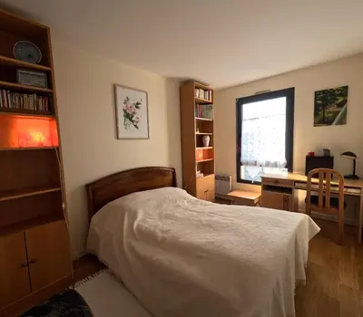 Un ou plusieurs lits dans un hébergement de l'établissement Superbe appartement Paris Courbevoie La Défense