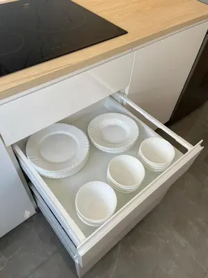 Plan de l'établissement PARIS PANTIN Magnifique Appartement 4 pièces de 108m2 avec 2 PARKING intérieur - très cosy pour 1 à 12 personnes - Entièrement refait à neuf ENTIRE APARTMENT LUXURIOUS AND WARM - PANTIN PARIS 19 ème FREE WIFI GRATUIT