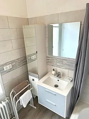 Salle de bains dans l'établissement Charmant studio Paris 16ème MICHEL ANGE - 34m2