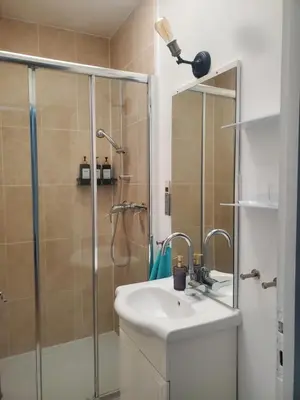 Salle de bains dans l'établissement Guest room paris - R&M