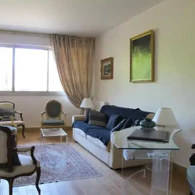 Chic Paris Apartment with Local Vibe and Metro Access