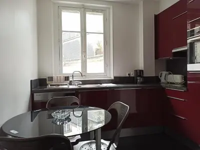 Cuisine ou kitchenette dans l'établissement Paris 6th Cultural Apartment in Saint Germain des Pres