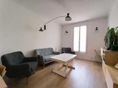 Coin salon dans l'établissement Paris 8 Fashionable Apartment on Prestigious Faubourg Saint Honore