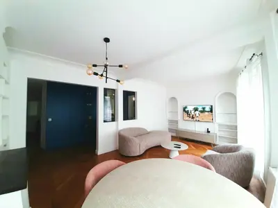 Cuisine ou kitchenette dans l'établissement Paris 16 Apartment Near Eiffel Tower and Arc de Triomphe