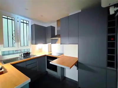 Cuisine ou kitchenette dans l'établissement Paris 16 Apartment Near Eiffel Tower and Arc de Triomphe